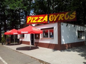 Pizza place / grillroom next to the venue